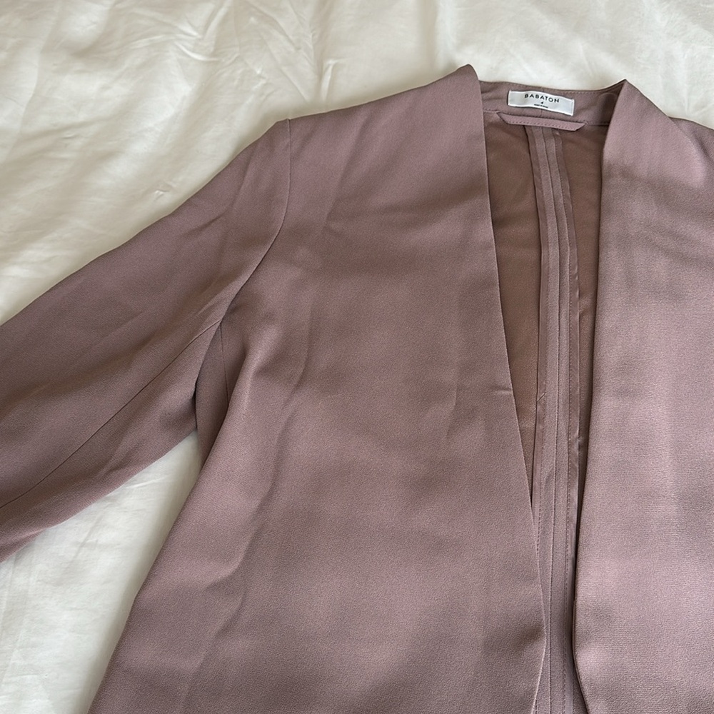 Aritzia open-front slim-fit crepe blazer blazer in maud, size small (4)